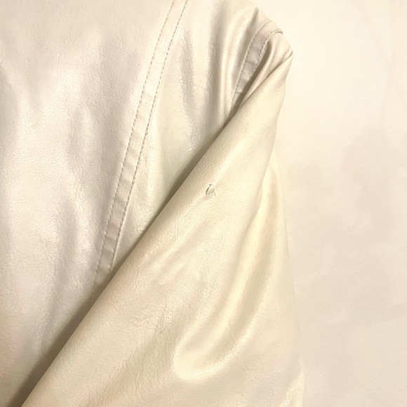 Vintage Puffy Coat - Picture 4 of 4